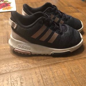 Toddler adidas girls tennis shoes